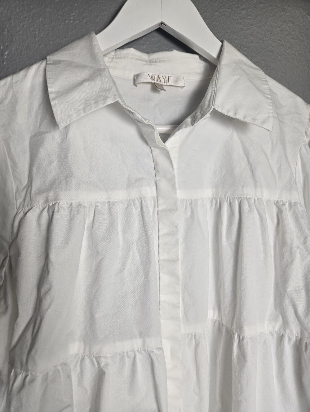 WAYF White Tiered Ruffle Blouse Size Medium - Picture 15 of 16